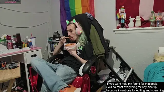 tallnerdyguy online show from 09-14-25, 02:01