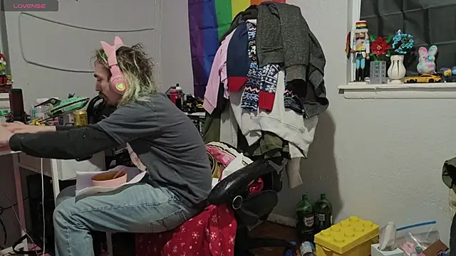 tallnerdyguy online show from 02-07-26, 03:25