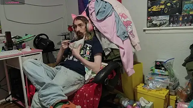 tallnerdyguy online show from 04-01-26, 03:41