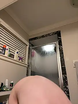 tallnerdyguy online show from 07-18-26, 04:10