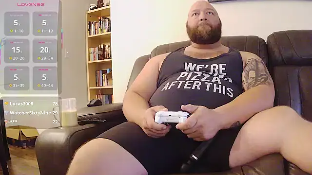 Strong Bear89 online show from 10-24-25, 01:21