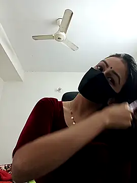 Snapshot of Tisha-01 chatting on 11-14-25, 02:04 Tisha-01 online show from 11-14-25, 02:04