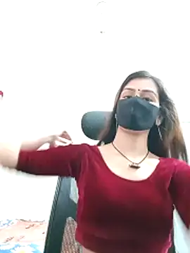 Snapshot of Tisha-01 chatting on 10-28-25, 02:56 Tisha-01 online show from 10-28-25, 02:56