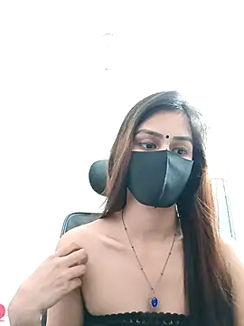 Snapshot of Tisha-01 chatting on 11-05-25, 01:25 Tisha-01 online show from 11-05-25, 01:25