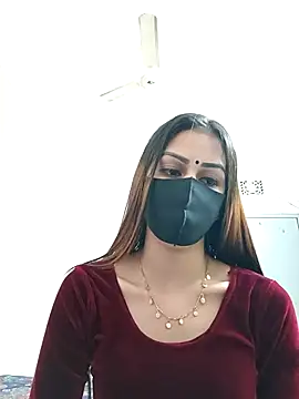 Snapshot of Tisha-01 chatting on 11-20-25, 01:39 Tisha-01 online show from 11-20-25, 01:39