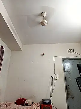 Snapshot of Tisha-01 chatting on 10-23-25, 03:27 Tisha-01 online show from 10-23-25, 03:27