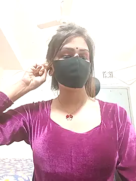 Snapshot of Tisha-01 chatting on 02-28-26, 03:00 Tisha-01 online show from 02-28-26, 03:00