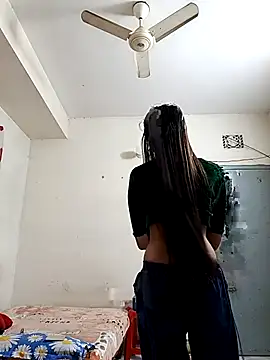 Snapshot of Tisha-01 chatting on 01-10-26, 04:46 Tisha-01 online show from 01-10-26, 04:46