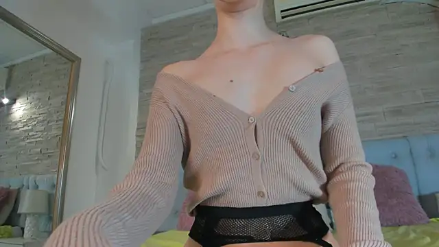 LaurynCopper online show from 02-12-25, 06:29