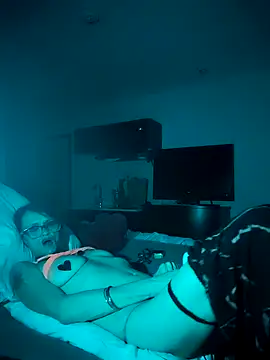 ivylee31 online show from 01-13-25, 10:58