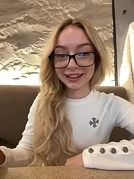 Snapshot of melissa_grr chatting on 01-15-25, 11:21 melissa grr online show from 01-15-25, 11:21