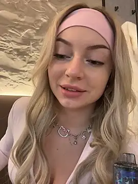 Snapshot of melissa_grr chatting on 02-22-25, 10:40 melissa grr online show from 02-22-25, 10:40