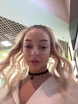 Snapshot of melissa_grr chatting on 01-10-25, 02:45 melissa grr online show from 01-10-25, 02:45