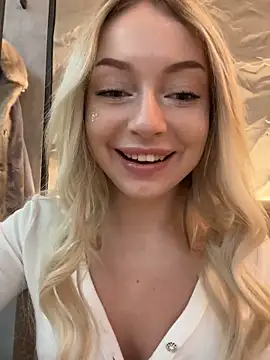 Snapshot of melissa_grr chatting on 02-06-25, 11:42 melissa grr online show from 02-06-25, 11:42