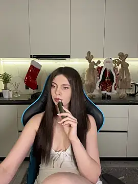 CurlyLara online show from 01-13-26, 04:44