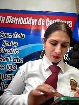 Alysson-- online show from 11-06-25, 02:32