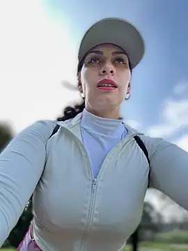 Alysson-- online show from 04-04-26, 01:17