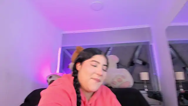 AmberiniHoffman online show from 11-16-25, 11:26