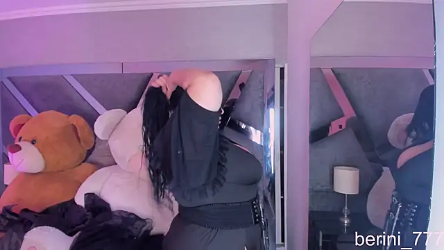 AmberiniHoffman online show from 05-18-26, 11:48