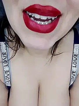 Snapshot of sexy-mariya chatting on 10-18-25, 03:47 sexy-mariya online show from 10-18-25, 03:47
