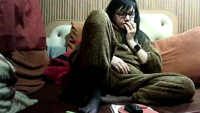 Snapshot of AlanaLaDream chatting on 02-10-26, 02:43 AlanaLaDream online show from 02-10-26, 02:43