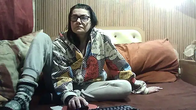 Snapshot of AlanaLaDream chatting on 01-11-26, 06:15 AlanaLaDream online show from 01-11-26, 06:15