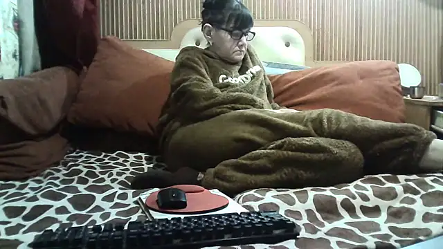 Snapshot of AlanaLaDream chatting on 03-01-26, 02:28 AlanaLaDream online show from 03-01-26, 02:28