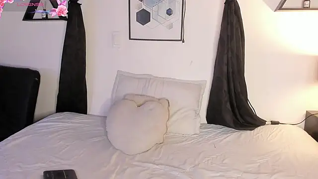 Khenta Michells online show from 02-21-26, 10:39