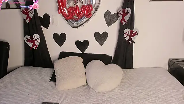 Khenta Michells online show from 02-12-26, 10:37