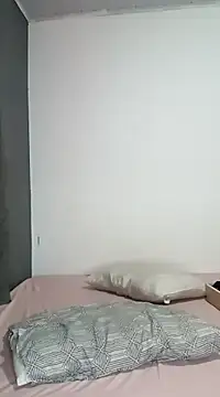 yummi  priv online show from 02-14-25, 12:30