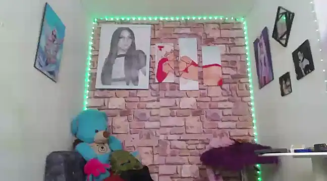 vixenxqueens online show from 03-16-25, 09:37