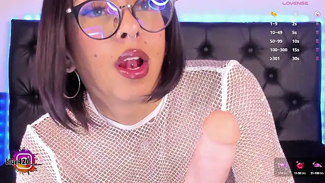 Snapshot of Skyler__blue4 chatting on 01-31-25, 12:39 Skyler  blue4 online show from 01-31-25, 12:39