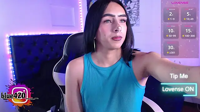 Skyler  blue4 online show from 11-23-25, 08:52