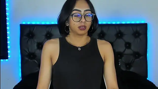 Snapshot of Skyler__blue4 chatting on 01-15-25, 04:15 Skyler  blue4 online show from 01-15-25, 04:15