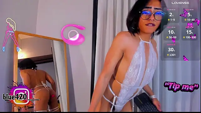 Snapshot of Skyler__blue4 chatting on 01-01-25, 01:26 Skyler  blue4 online show from 01-01-25, 01:26