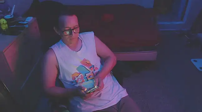 Snapshot of Pit_xxz chatting on 03-17-25, 05:01 Pit xxz online show from 03-17-25, 05:01