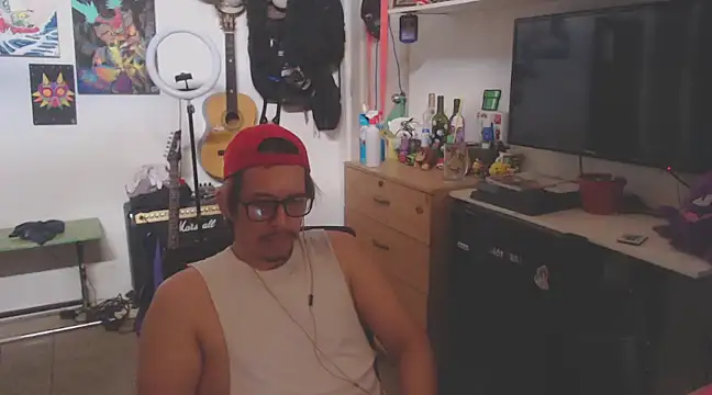 Snapshot of Pit_xxz chatting on 02-17-25, 06:28 Pit xxz online show from 02-17-25, 06:28