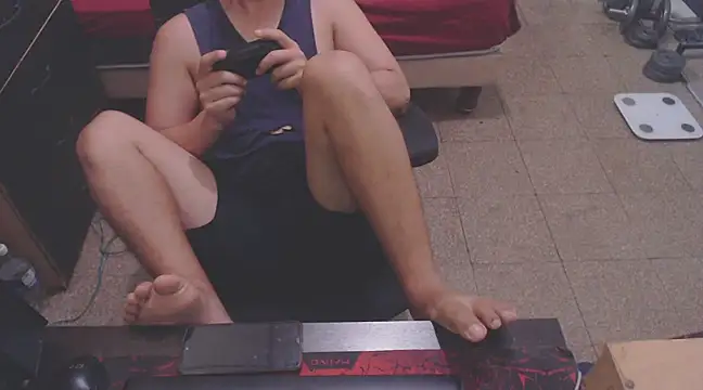 Snapshot of Pit_xxz chatting on 03-04-25, 06:39 Pit xxz online show from 03-04-25, 06:39