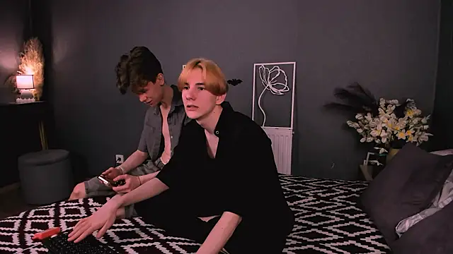 AndrewwCarter2 online show from 02-11-26, 07:36