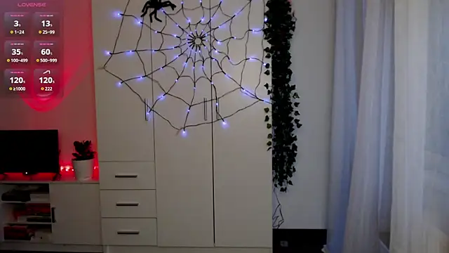 lounahyan online show from 10-31-25, 06:21