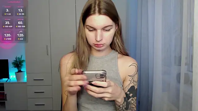 lounahyan online show from 11-24-25, 12:49