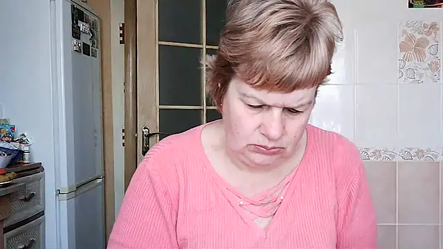 Snapshot of Ettie_Tonia chatting on 03-05-25, 07:16 Ettie Tonia online show from 03-05-25, 07:16