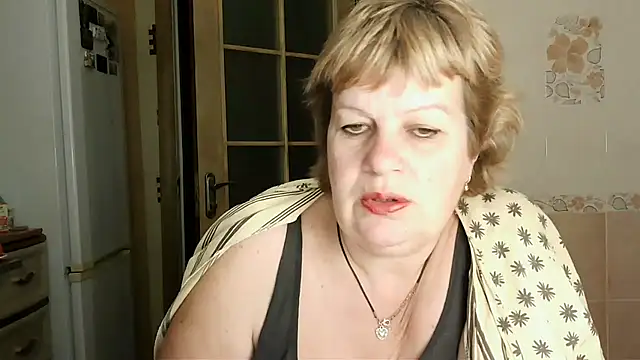 Snapshot of Ettie_Tonia chatting on 01-26-25, 02:08 Ettie Tonia online show from 01-26-25, 02:08