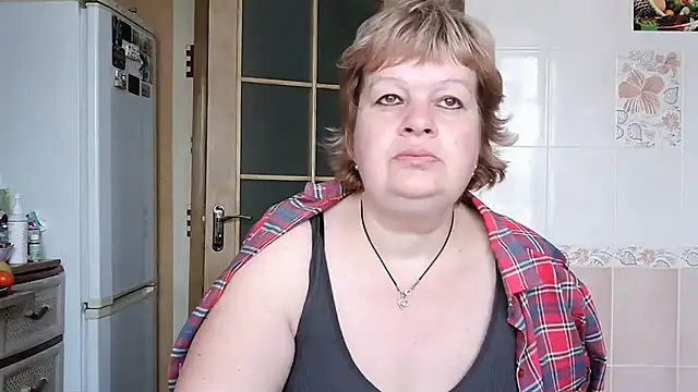 Snapshot of Ettie_Tonia chatting on 03-15-25, 06:58 Ettie Tonia online show from 03-15-25, 06:58