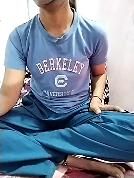 Snapshot of Cute-Ridhima chatting on 02-15-26, 06:14 Cute-Ridhima online show from 02-15-26, 06:14