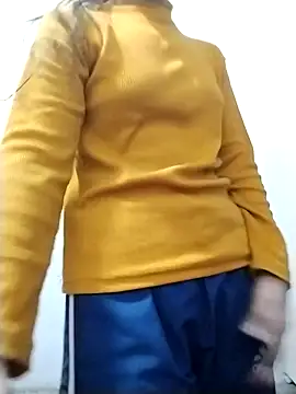 Snapshot of Cute-Ridhima chatting on 02-18-26, 04:32 Cute-Ridhima online show from 02-18-26, 04:32