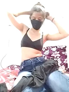 Snapshot of Cute-Ridhima chatting on 02-22-26, 08:39 Cute-Ridhima online show from 02-22-26, 08:39