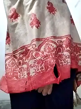 Snapshot of Cute-Ridhima chatting on 11-25-25, 03:40 Cute-Ridhima online show from 11-25-25, 03:40