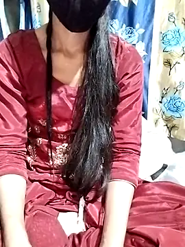 Snapshot of Cute-Ridhima chatting on 02-18-25, 06:15 Cute-Ridhima online show from 02-18-25, 06:15