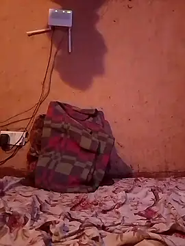 Snapshot of QUEEN-NAIMA chatting on 09-19-25, 06:50 QUEEN-NAIMA online show from 09-19-25, 06:50